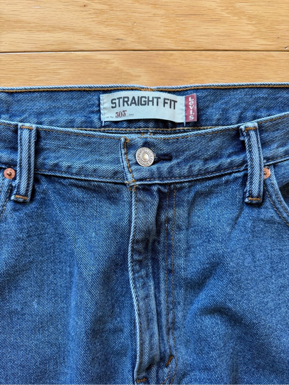 Levi's Straight Fit Men's Jeans - Classic Indigo Blue